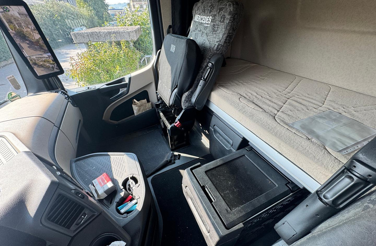 Cabeza tractora Mercedes Benz Actros 1848 - 2020: foto 6 Cabeza tractora Mercedes Benz Actros 1848 - 2020: foto 6