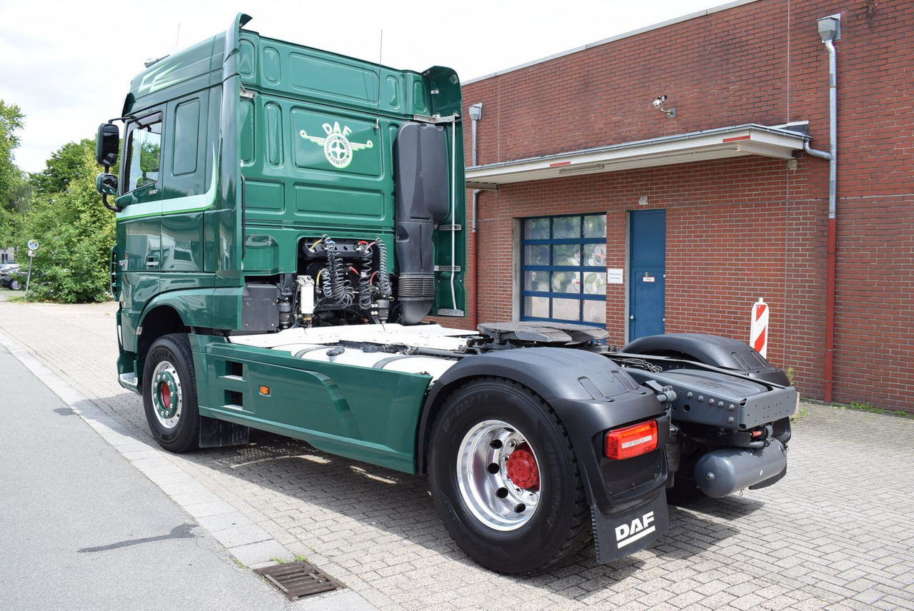 DAF XF 530 FT Retarder Leder Standklima Hydraulik - Cabeza tractora: foto 5 DAF XF 530 FT Retarder Leder Standklima Hydraulik - Cabeza tractora: foto 5