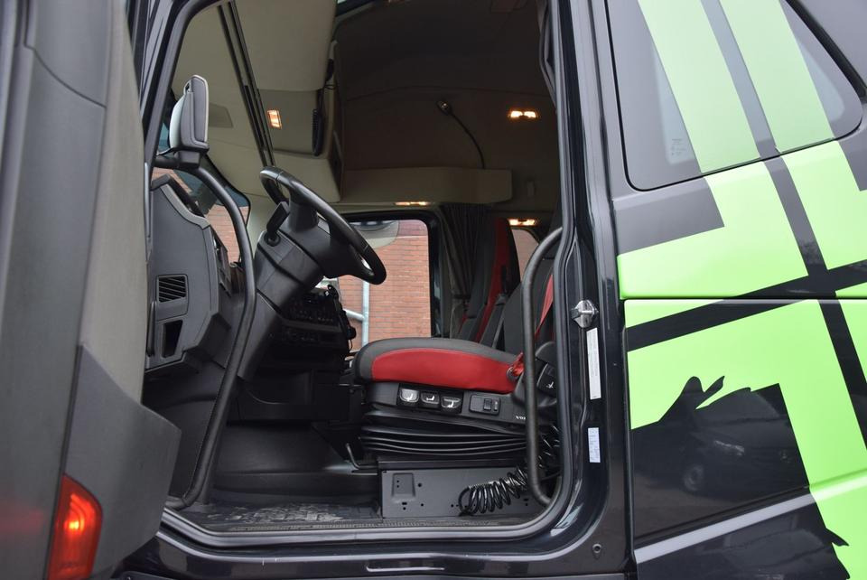 Camión portacontenedore/ Intercambiable Volvo FH 460 Fahrschule 3-AchsRetarder ACC 4-Sitze: foto 18 Camión portacontenedore/ Intercambiable Volvo FH 460 Fahrschule 3-AchsRetarder ACC 4-Sitze: foto 18