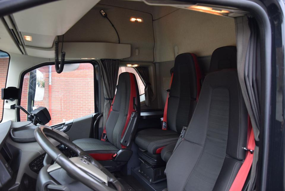 Camión portacontenedore/ Intercambiable Volvo FH 460 Fahrschule 3-AchsRetarder ACC 4-Sitze: foto 19 Camión portacontenedore/ Intercambiable Volvo FH 460 Fahrschule 3-AchsRetarder ACC 4-Sitze: foto 19