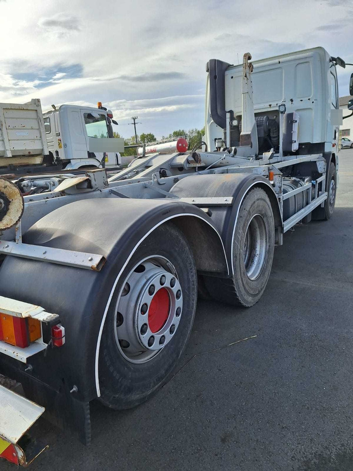 DAF CF - Camión multibasculante: foto 3 DAF CF - Camión multibasculante: foto 3