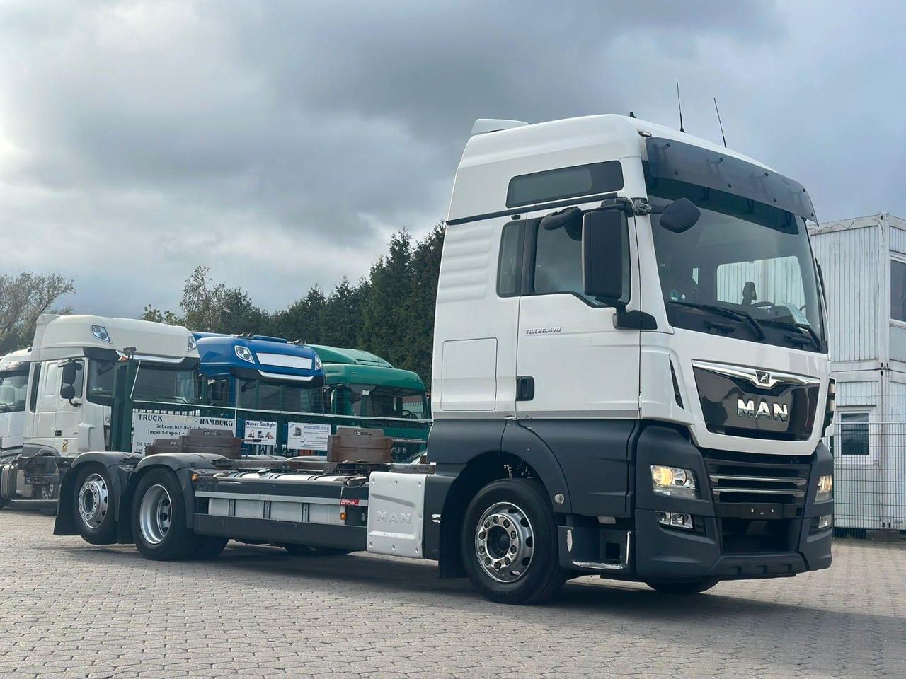 MAN 26.470*Intarder+ Lenk+Lift+Euro 6D - Camión portacontenedore/ Intercambiable: foto 1 MAN 26.470*Intarder+ Lenk+Lift+Euro 6D - Camión portacontenedore/ Intercambiable: foto 1