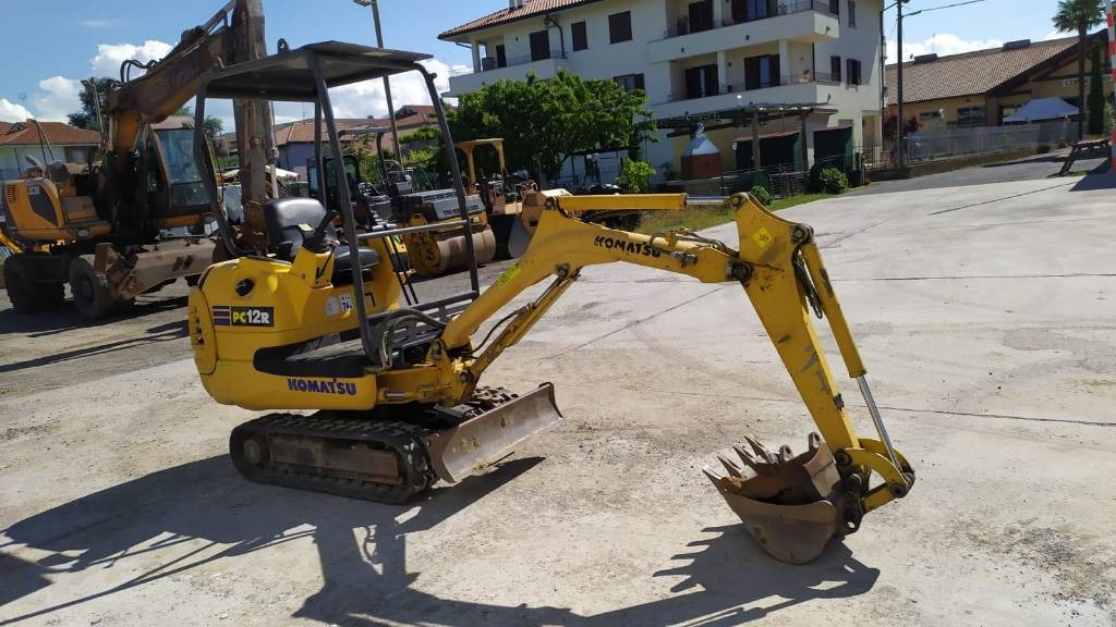 Komatsu PC 12 R-8 - Miniexcavadora: foto 4 Komatsu PC 12 R-8 - Miniexcavadora: foto 4
