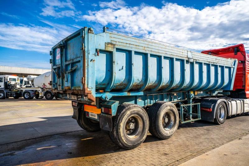 Benalu FRUEHAUF DF33 - Semirremolque volquete: foto 4 Benalu FRUEHAUF DF33 - Semirremolque volquete: foto 4