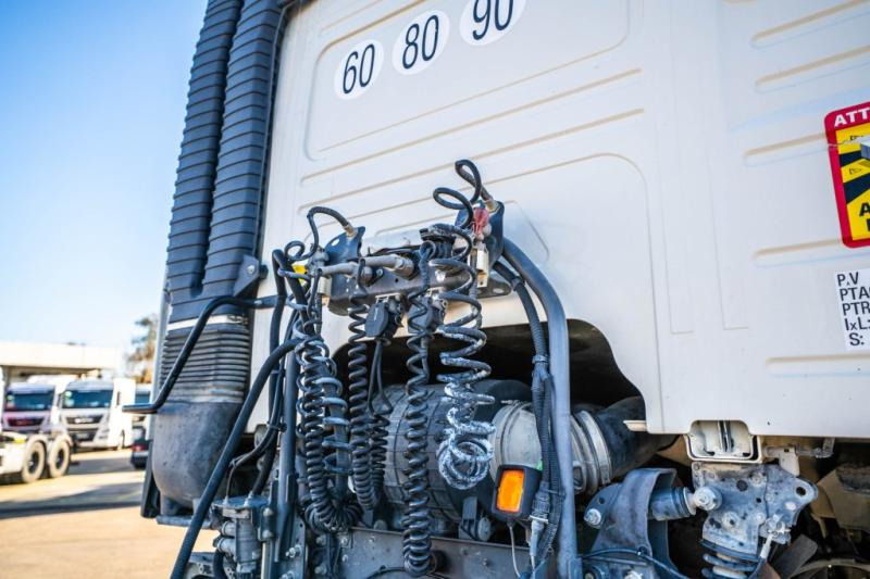 Volvo FMX 460 GLOB + HYDR - Cabeza tractora: foto 5 Volvo FMX 460 GLOB + HYDR - Cabeza tractora: foto 5