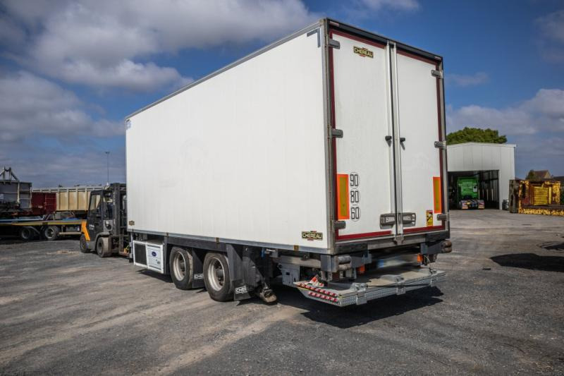Chereau CHEREAU+CARRIER+DHOLLANDIA 2.5 T. - Remolque caja cerrada: foto 2 Chereau CHEREAU+CARRIER+DHOLLANDIA 2.5 T. - Remolque caja cerrada: foto 2