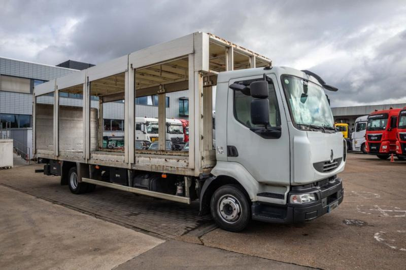 Renault MIDLUM 180 DXI (12 T) - Camión lona: foto 2 Renault MIDLUM 180 DXI (12 T) - Camión lona: foto 2