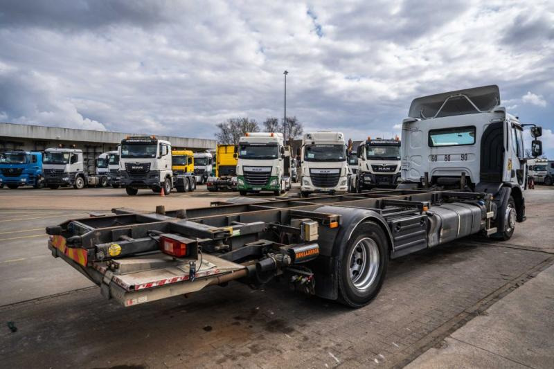 Renault PREMIUM 340 DXI // HAYON RETRACT - Camión portacontenedore/ Intercambiable: foto 4 Renault PREMIUM 340 DXI // HAYON RETRACT - Camión portacontenedore/ Intercambiable: foto 4