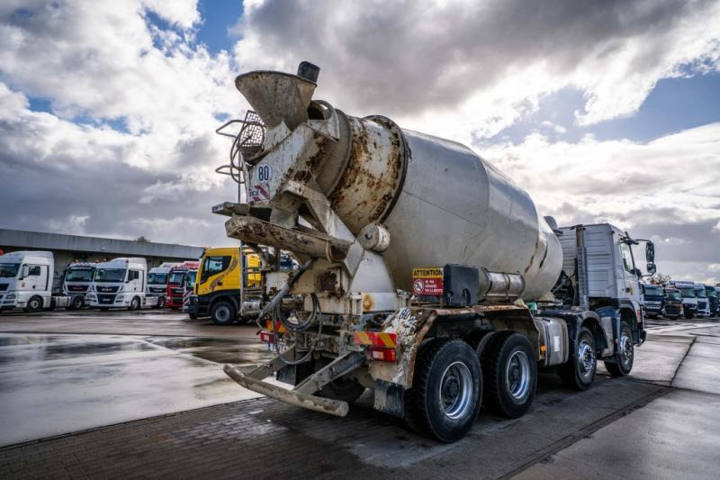 Volvo FMX 410 BB+LIEBHERR 9m3 - Camión hormigonera: foto 4 Volvo FMX 410 BB+LIEBHERR 9m3 - Camión hormigonera: foto 4