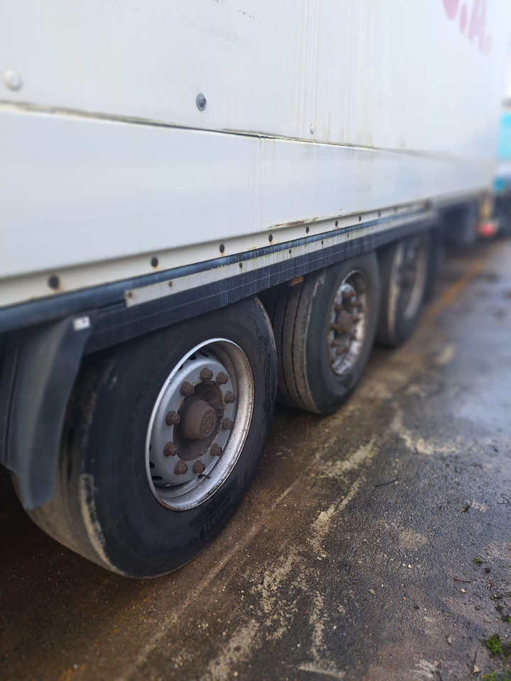 KRONE - Semirremolque caja cerrada: foto 2 KRONE - Semirremolque caja cerrada: foto 2