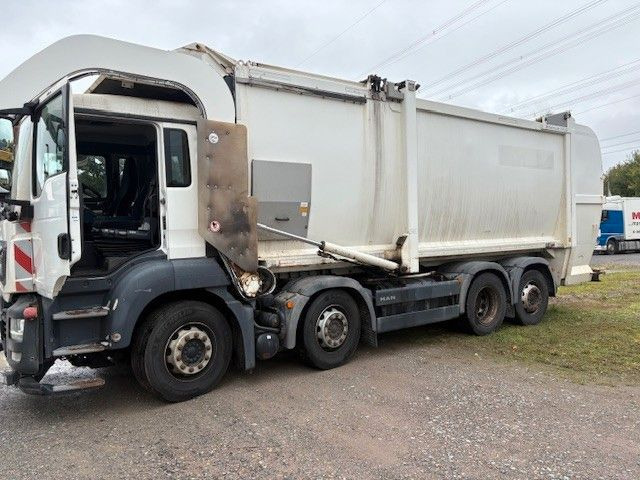 MAN 35.360 8x2 - Camión de basura: foto 2 MAN 35.360 8x2 - Camión de basura: foto 2