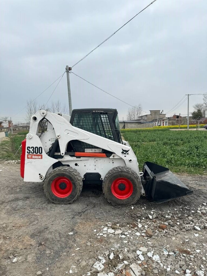 Bobcat S 300 - Minicargadora: foto 2 Bobcat S 300 - Minicargadora: foto 2