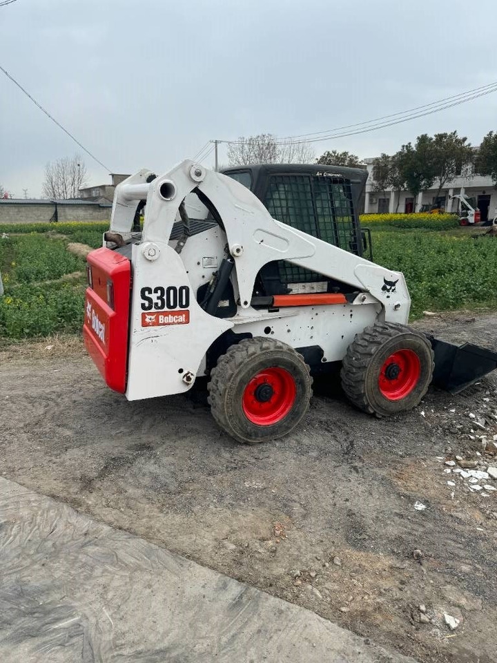 Bobcat S 300 - Minicargadora: foto 4 Bobcat S 300 - Minicargadora: foto 4