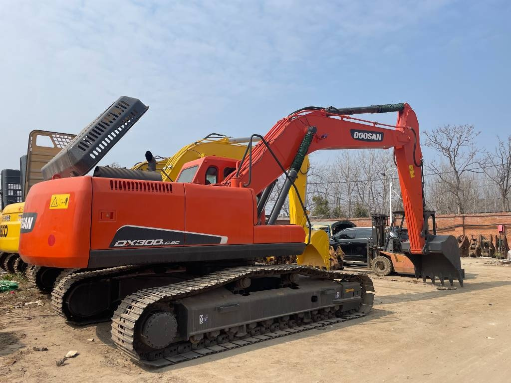 Doosan DX 300  - Excavadora de cadenas: foto 1 Doosan DX 300  - Excavadora de cadenas: foto 1