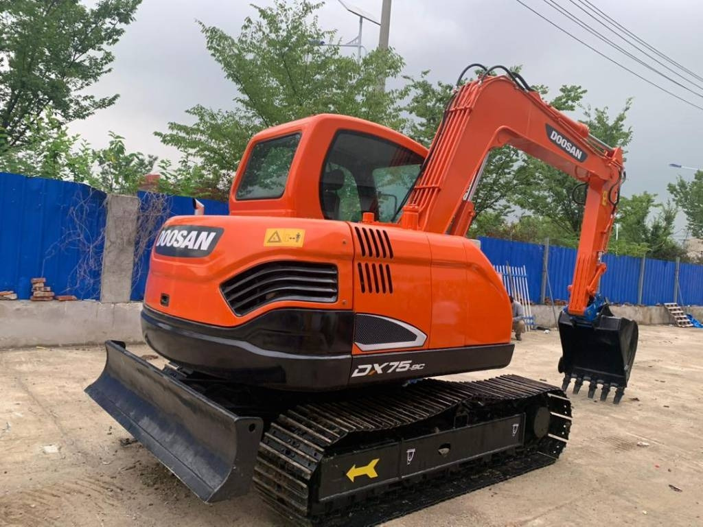 Doosan DX 75 - Miniexcavadora: foto 1 Doosan DX 75 - Miniexcavadora: foto 1
