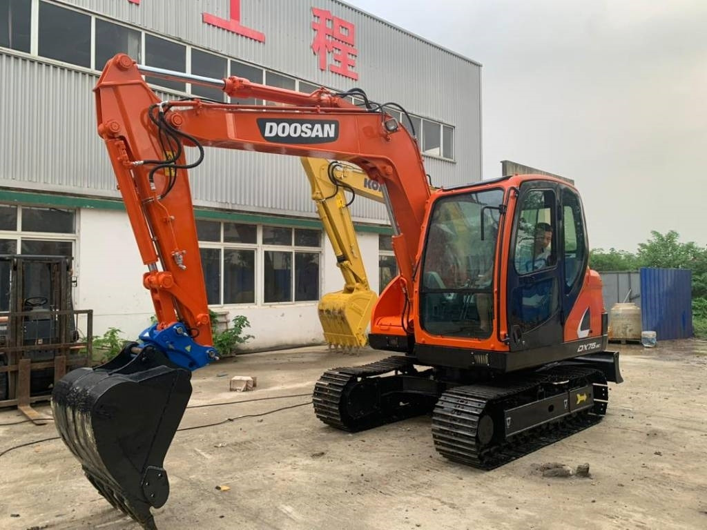 Doosan DX 75  - Miniexcavadora: foto 3 Doosan DX 75  - Miniexcavadora: foto 3