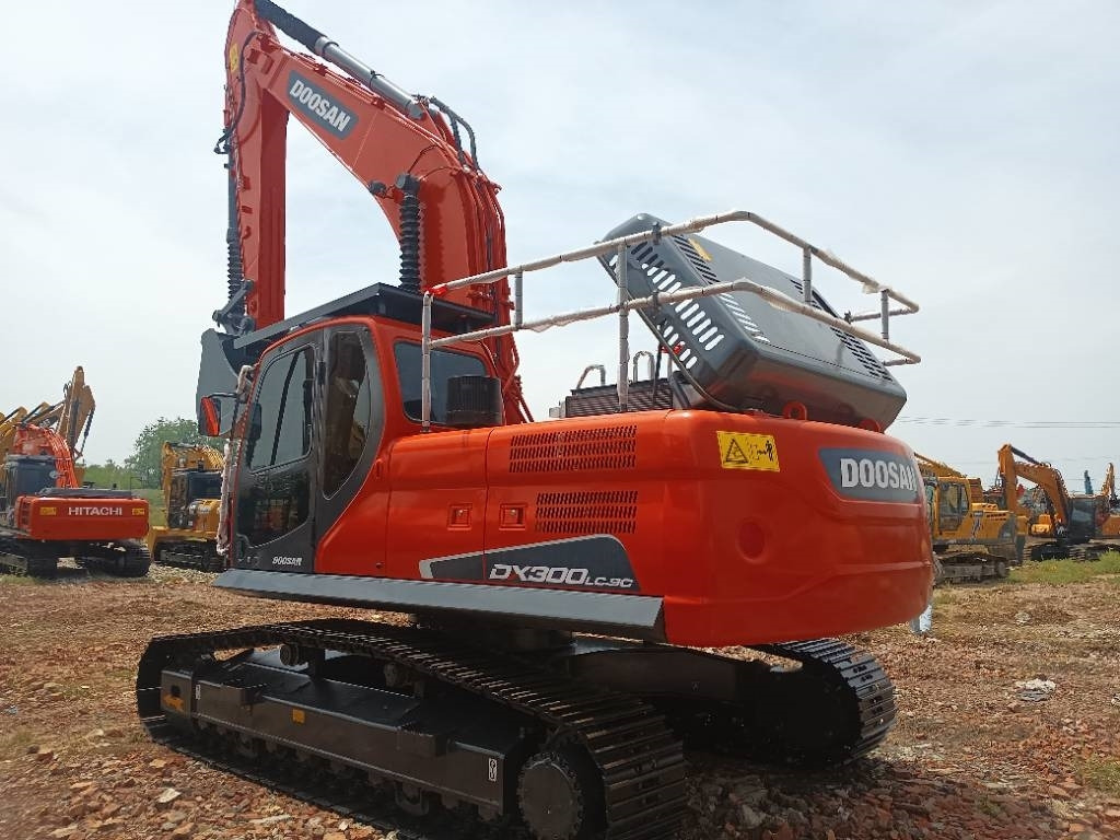 Doosan DX300LC - Excavadora de cadenas: foto 4 Doosan DX300LC - Excavadora de cadenas: foto 4