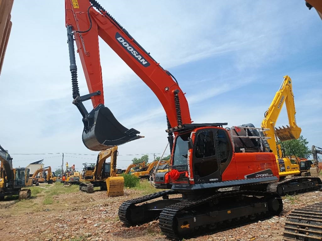 Doosan DX300LC - Excavadora de cadenas: foto 3 Doosan DX300LC - Excavadora de cadenas: foto 3