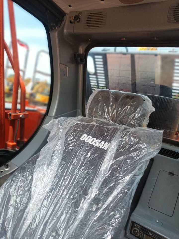 Doosan DX300LC - Excavadora de cadenas: foto 5 Doosan DX300LC - Excavadora de cadenas: foto 5