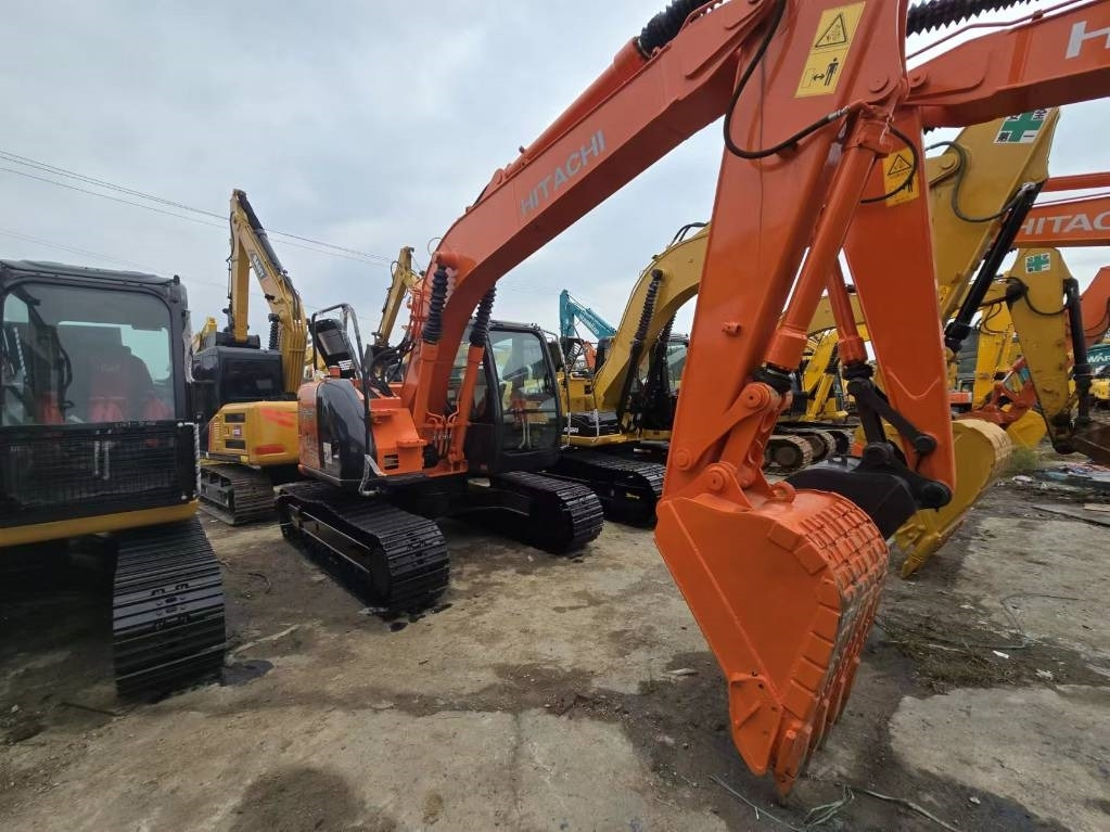 Hitachi ZX 135 US - Excavadora de cadenas: foto 4 Hitachi ZX 135 US - Excavadora de cadenas: foto 4