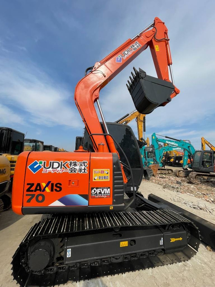 Hitachi ZX 70 - Miniexcavadora: foto 1 Hitachi ZX 70 - Miniexcavadora: foto 1