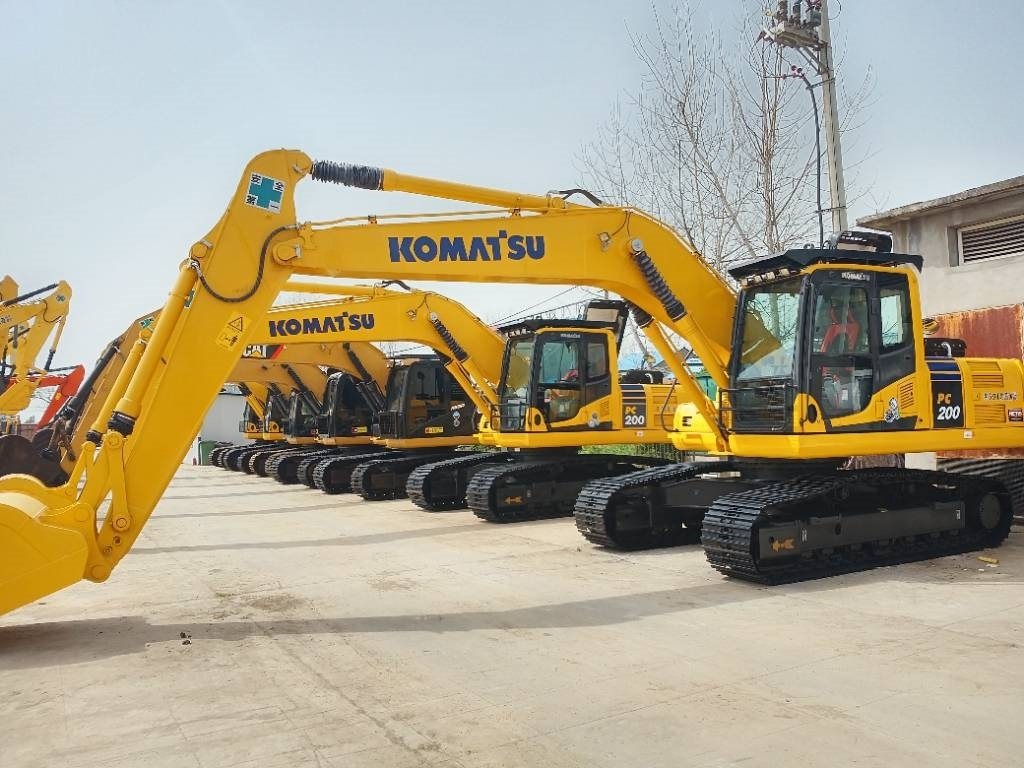Komatsu PC200-8 - Excavadora de cadenas: foto 3 Komatsu PC200-8 - Excavadora de cadenas: foto 3