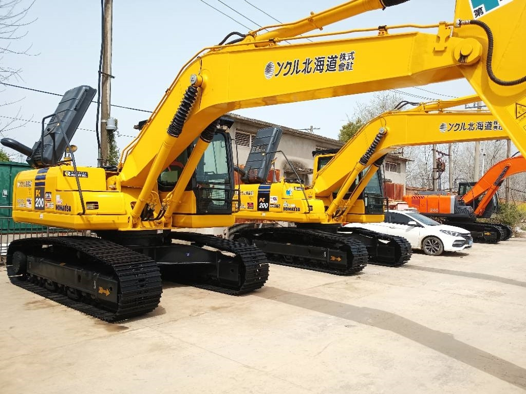 Komatsu PC200-8 - Excavadora de cadenas: foto 2 Komatsu PC200-8 - Excavadora de cadenas: foto 2