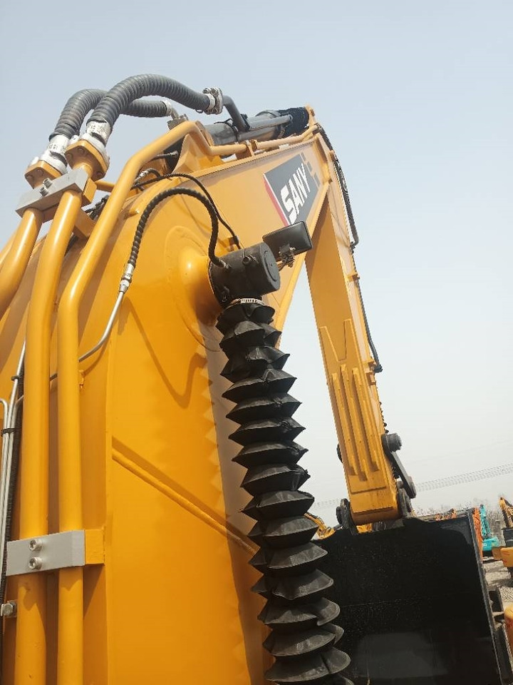 Sany SY 215 C - Excavadora de cadenas: foto 4 Sany SY 215 C - Excavadora de cadenas: foto 4