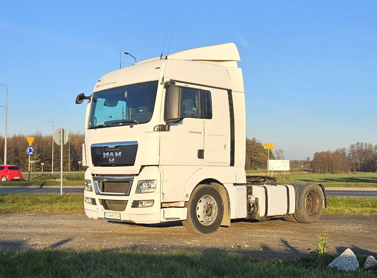 MAN TGX 18.440 XLX - manual gearbox -2011 year - Cabeza tractora: foto 1 MAN TGX 18.440 XLX - manual gearbox -2011 year - Cabeza tractora: foto 1