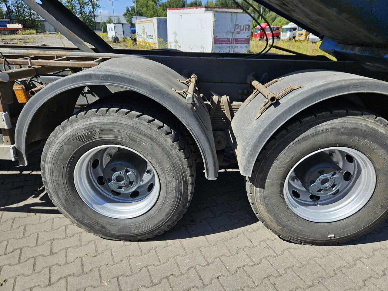 Arrendamiento de Scania R420 8x4 - Tipper - full spring - 2007 year Scania R420 8x4 - Tipper - full spring - 2007 year: foto 11 Arrendamiento de Scania R420 8x4 - Tipper - full spring - 2007 year Scania R420 8x4 - Tipper - full spring - 2007 year: foto 11