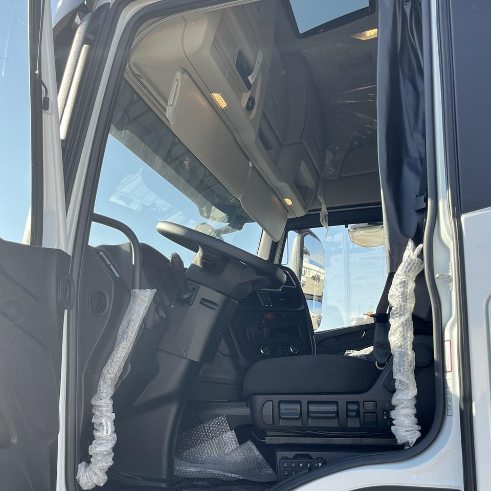 Cabeza tractora Iveco S-WAY, 530, AS440S53TP: foto 13 Cabeza tractora Iveco S-WAY, 530, AS440S53TP: foto 13