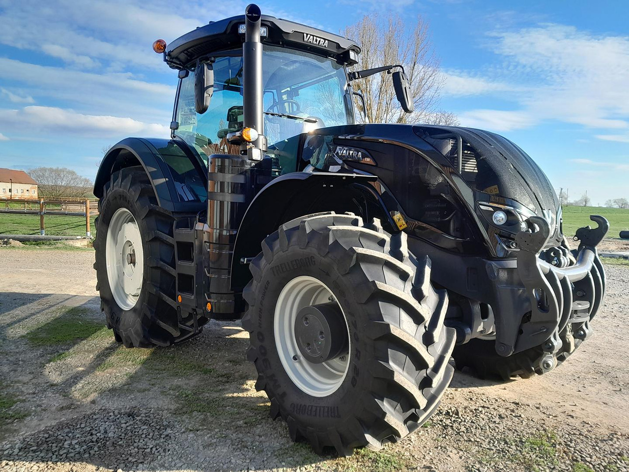 Valtra S, 394, MR 19 - Tractor: foto 1 Valtra S, 394, MR 19 - Tractor: foto 1