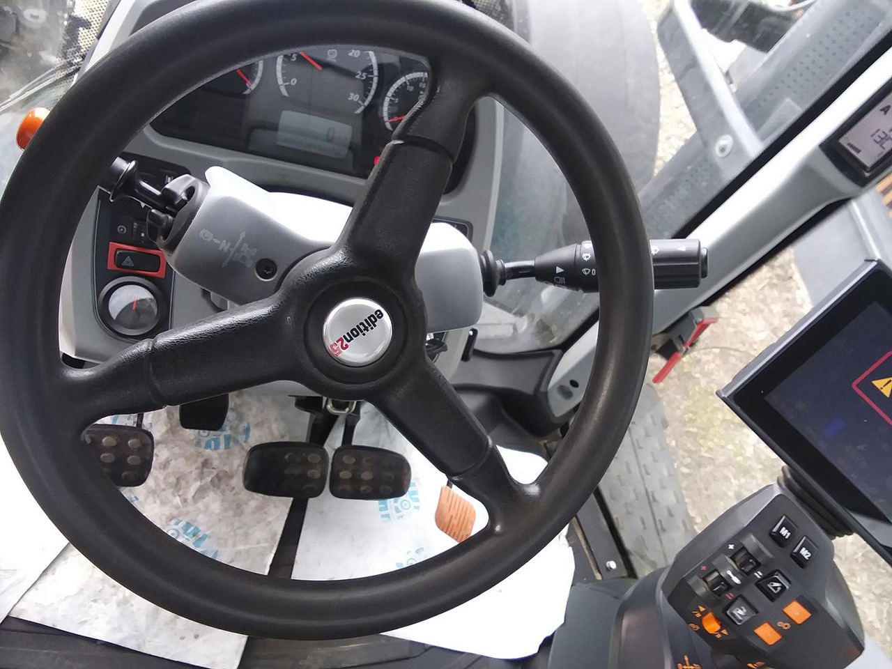 Arrendamiento de Valtra T, 254, Versu Valtra T, 254, Versu: foto 17 Arrendamiento de Valtra T, 254, Versu Valtra T, 254, Versu: foto 17