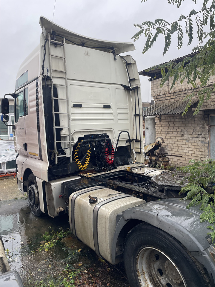 MAN TGA18.440 Euro 4 - Cabeza tractora: foto 3 MAN TGA18.440 Euro 4 - Cabeza tractora: foto 3
