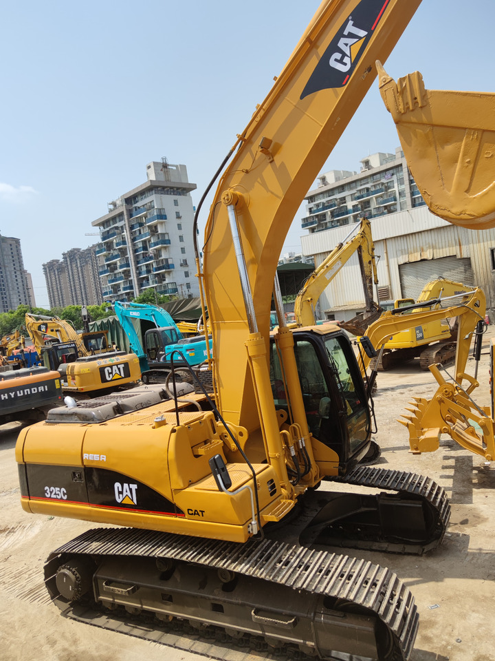CATERPILLAR 325C - Excavadora de cadenas: foto 2 CATERPILLAR 325C - Excavadora de cadenas: foto 2