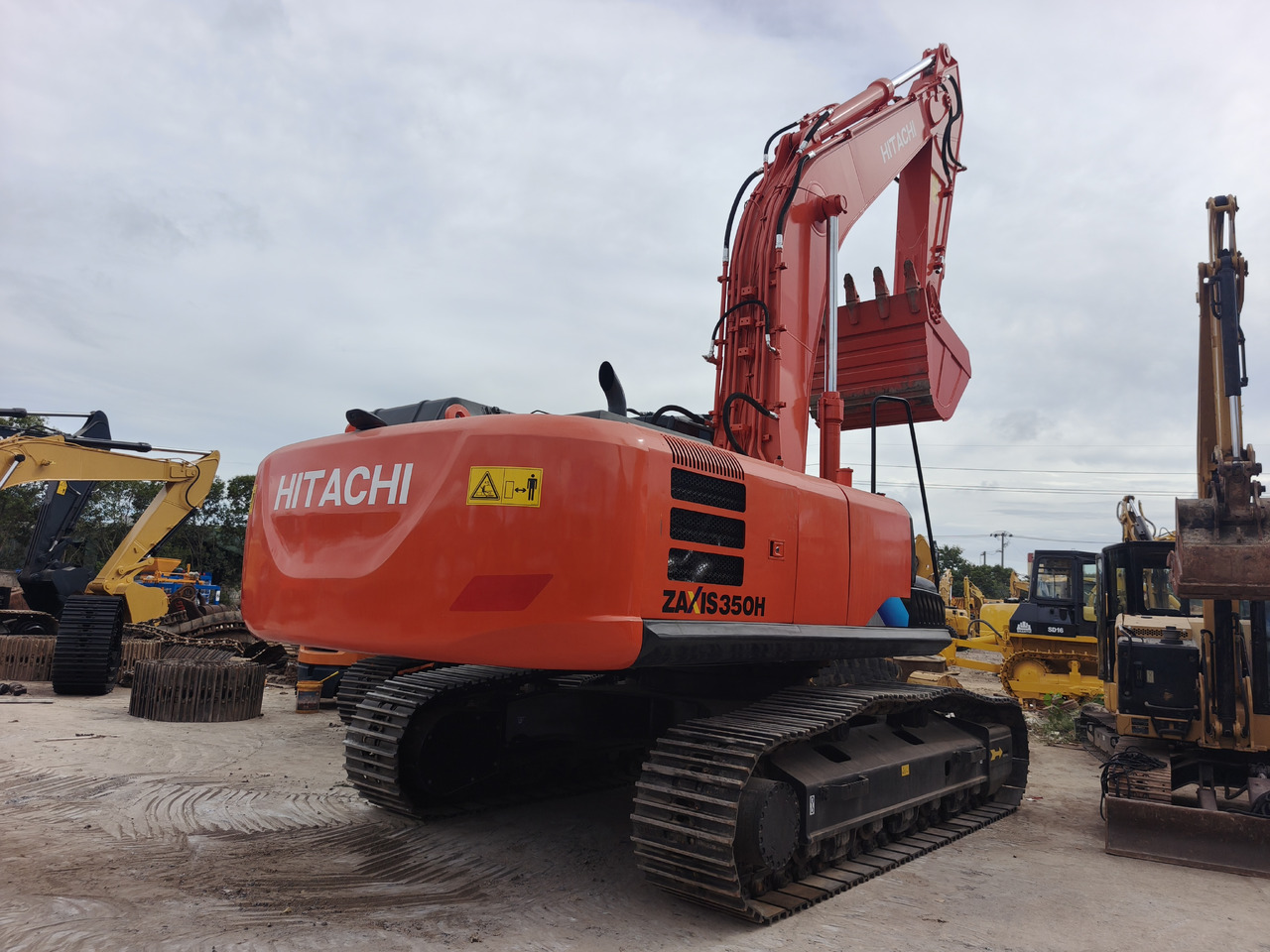 HITACHI ZX350H ZX350H-5G Used excavator - Excavadora de cadenas: foto 2 HITACHI ZX350H ZX350H-5G Used excavator - Excavadora de cadenas: foto 2