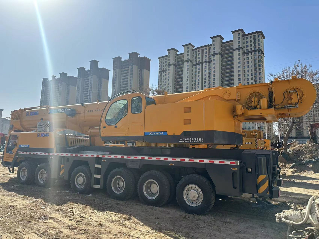 XCMG XCA130 130ton truck crane - Maquinaria de construcción: foto 3 XCMG XCA130 130ton truck crane - Maquinaria de construcción: foto 3