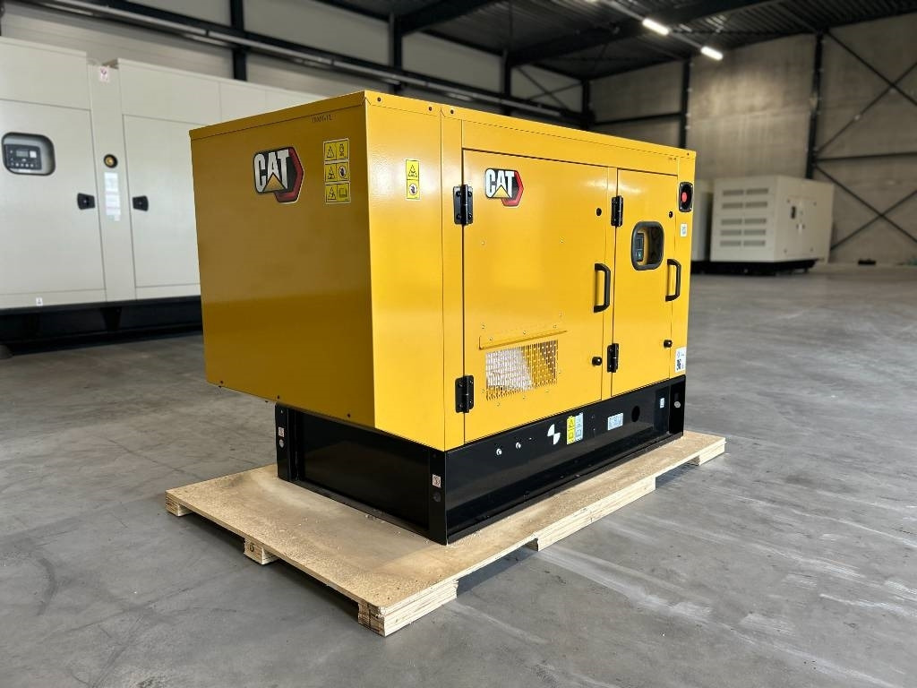 CAT DE13.5E3 - 13.5 kVA Generator - DPX-18001 - Generador industriale: foto 2 CAT DE13.5E3 - 13.5 kVA Generator - DPX-18001 - Generador industriale: foto 2