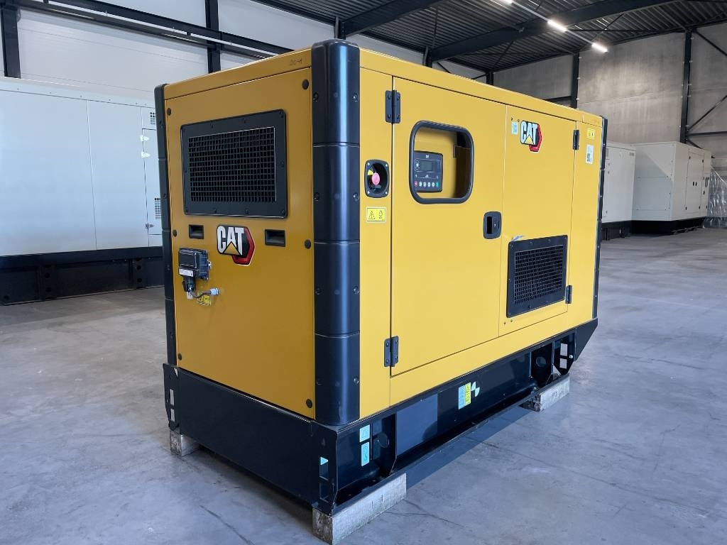 CAT DE65E0 - 65 kVA Generator - DPX-18010 - Generador industriale: foto 2 CAT DE65E0 - 65 kVA Generator - DPX-18010 - Generador industriale: foto 2