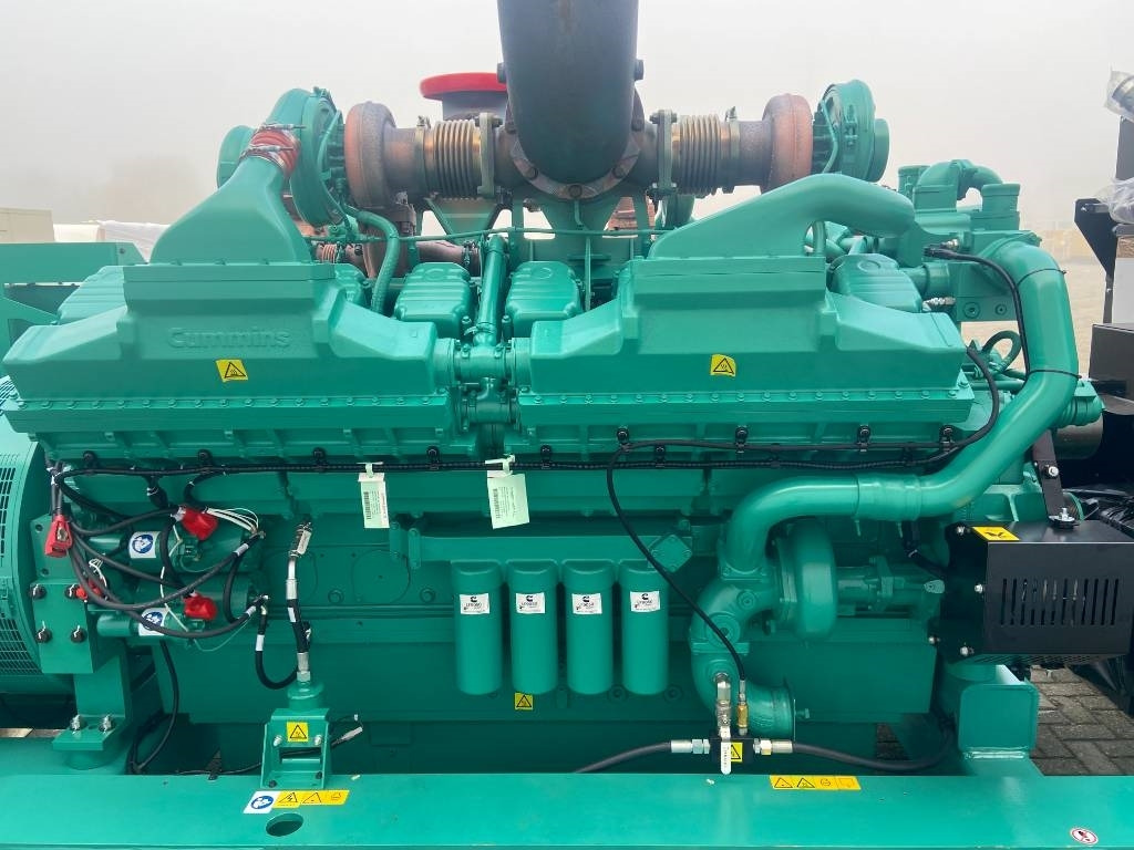 Cummins C2250D5 - 2.250 kVA Genset - QSK60 - DPX-18536-A - Generador industriale: foto 3 Cummins C2250D5 - 2.250 kVA Genset - QSK60 - DPX-18536-A - Generador industriale: foto 3