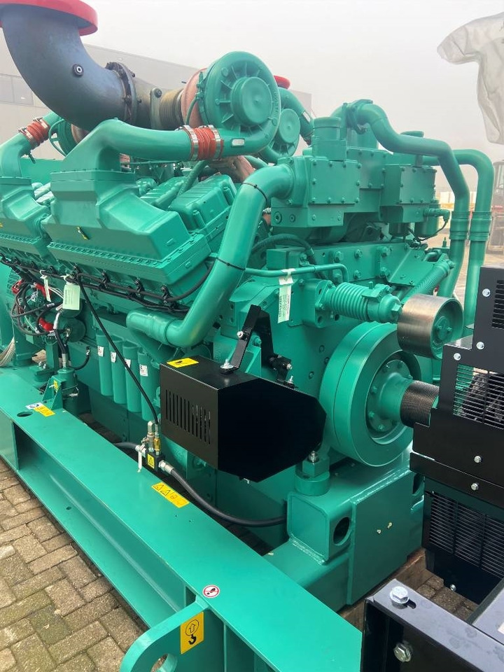 Cummins C2250D5 - 2.250 kVA Genset - QSK60 - DPX-18536-A - Generador industriale: foto 4 Cummins C2250D5 - 2.250 kVA Genset - QSK60 - DPX-18536-A - Generador industriale: foto 4
