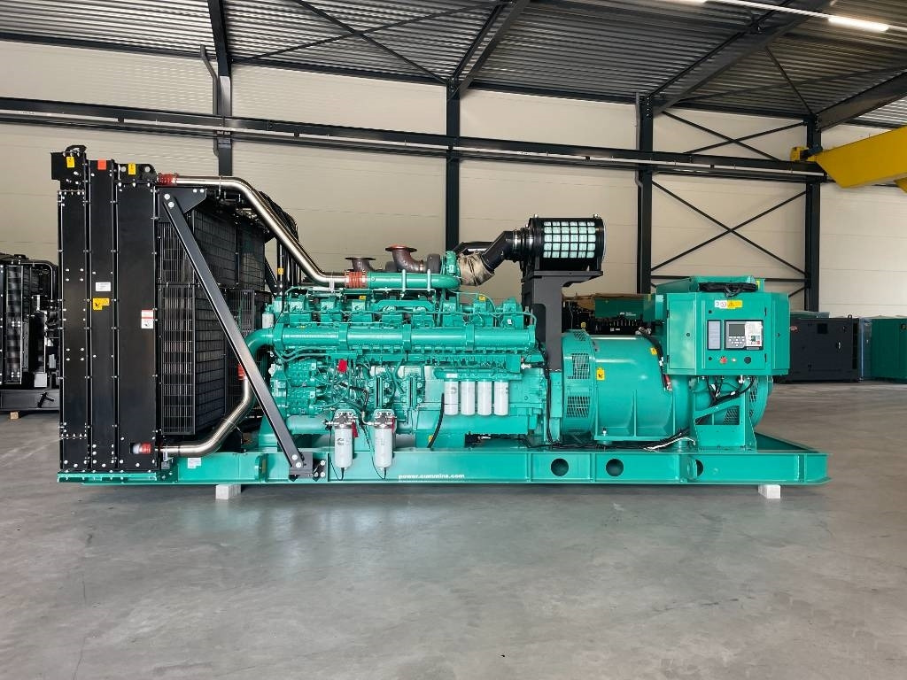 Cummins C2250D5E - 2.250 kVA Genset - QSK50 - DPX-18536-B - Generador industriale: foto 1 Cummins C2250D5E - 2.250 kVA Genset - QSK50 - DPX-18536-B - Generador industriale: foto 1
