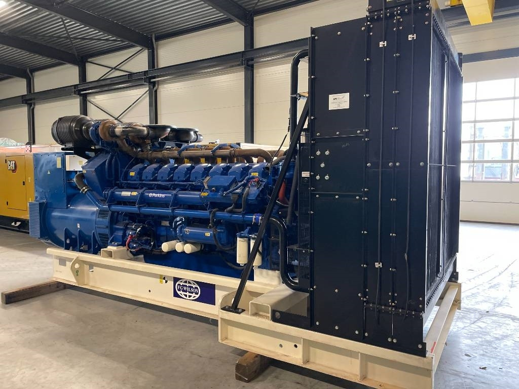 FG Wilson P2000-3 - 2000 kVA Open Genset - DPX-16033-O - Generador industriale: foto 3 FG Wilson P2000-3 - 2000 kVA Open Genset - DPX-16033-O - Generador industriale: foto 3