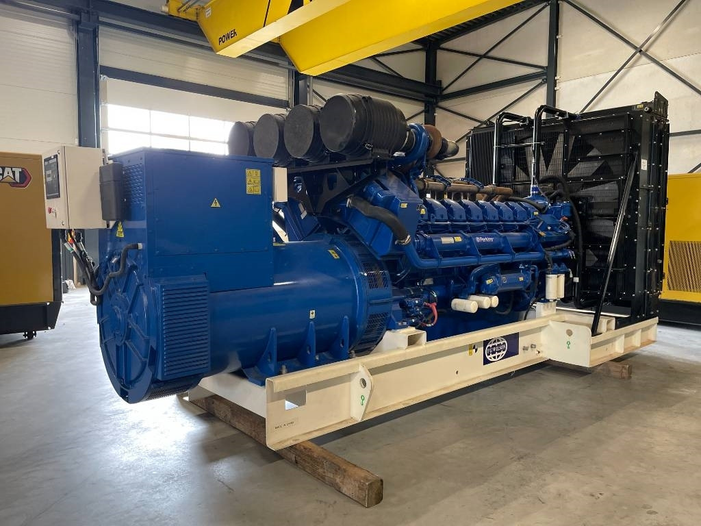 FG Wilson P2000-3 - 2000 kVA Open Genset - DPX-16033-O - Generador industriale: foto 4 FG Wilson P2000-3 - 2000 kVA Open Genset - DPX-16033-O - Generador industriale: foto 4