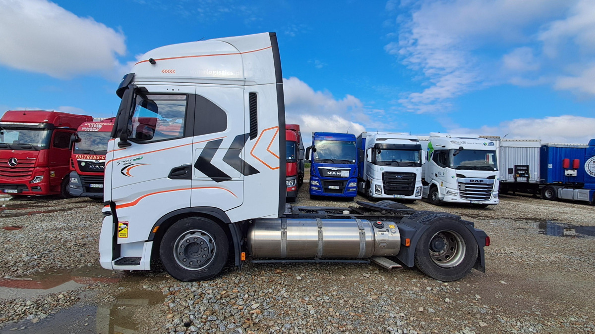 IVECO AS440ST/FP LT LNG CIĄGNIK SIODŁOWY - Cabeza tractora: foto 4 IVECO AS440ST/FP LT LNG CIĄGNIK SIODŁOWY - Cabeza tractora: foto 4