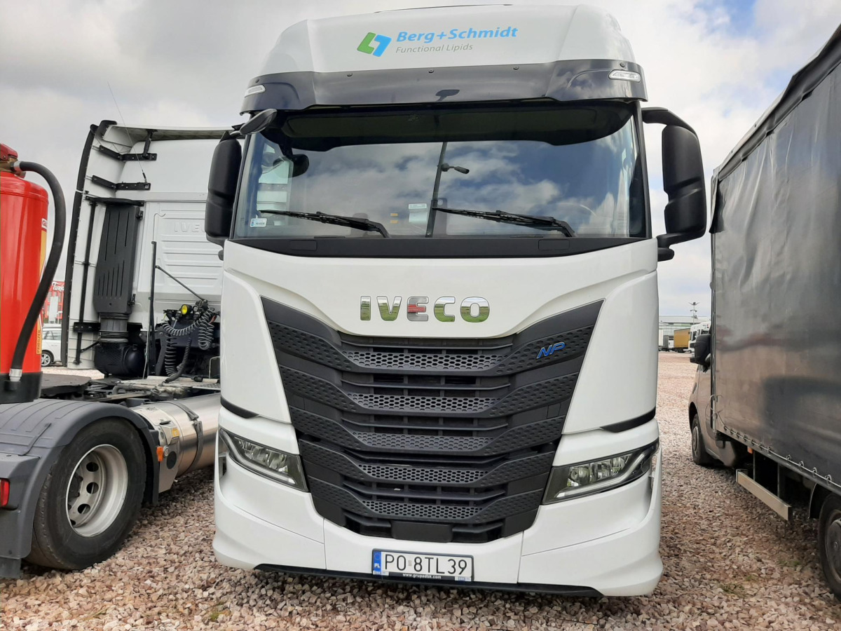 IVECO S-WAY 460 CIĄGNIK SIODŁOWY - Cabeza tractora: foto 5 IVECO S-WAY 460 CIĄGNIK SIODŁOWY - Cabeza tractora: foto 5