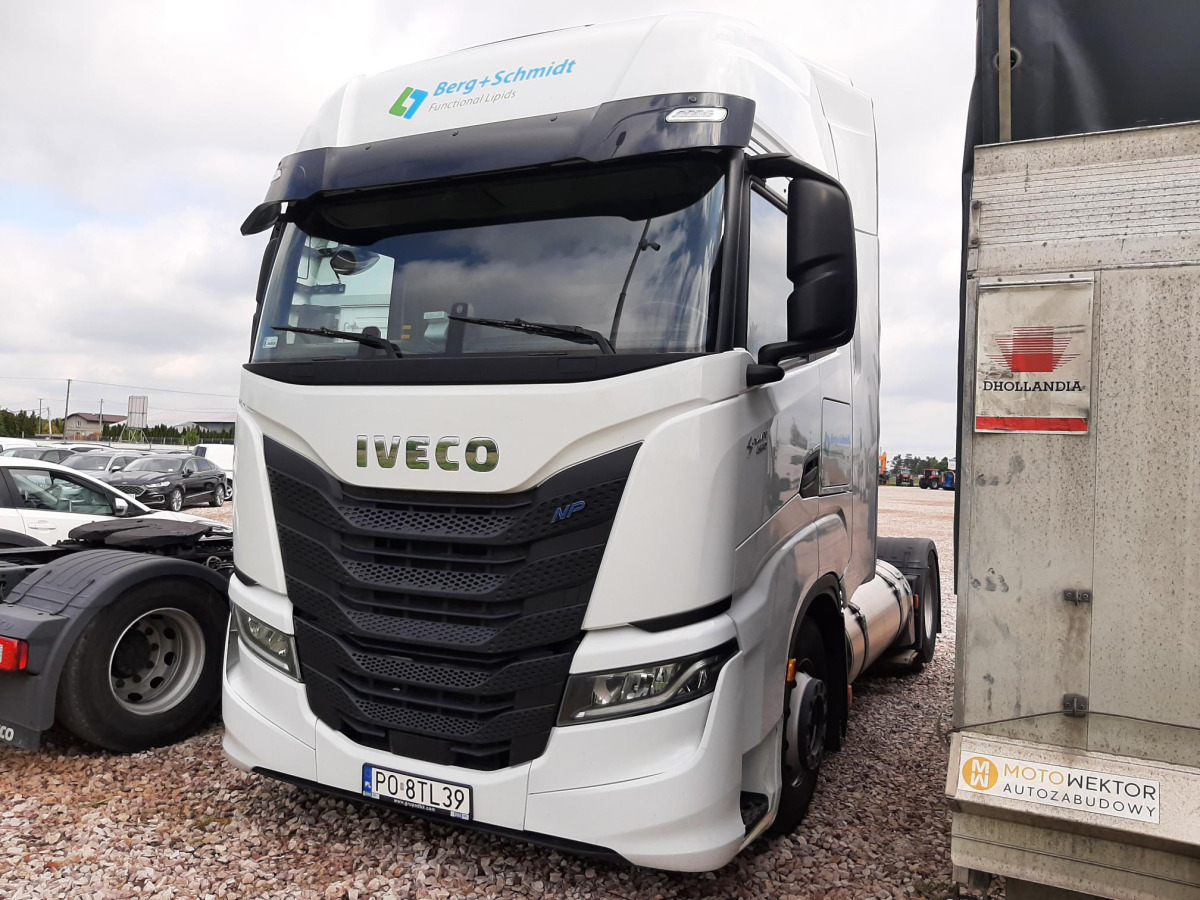 IVECO S-WAY 460 CIĄGNIK SIODŁOWY - Cabeza tractora: foto 2 IVECO S-WAY 460 CIĄGNIK SIODŁOWY - Cabeza tractora: foto 2