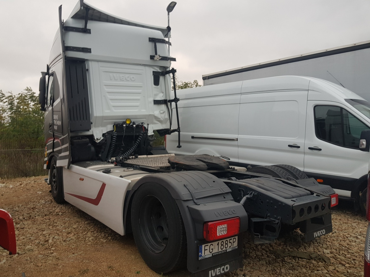 IVECO S-WAY CIĄGNIK SIODŁOWY - Cabeza tractora: foto 3 IVECO S-WAY CIĄGNIK SIODŁOWY - Cabeza tractora: foto 3