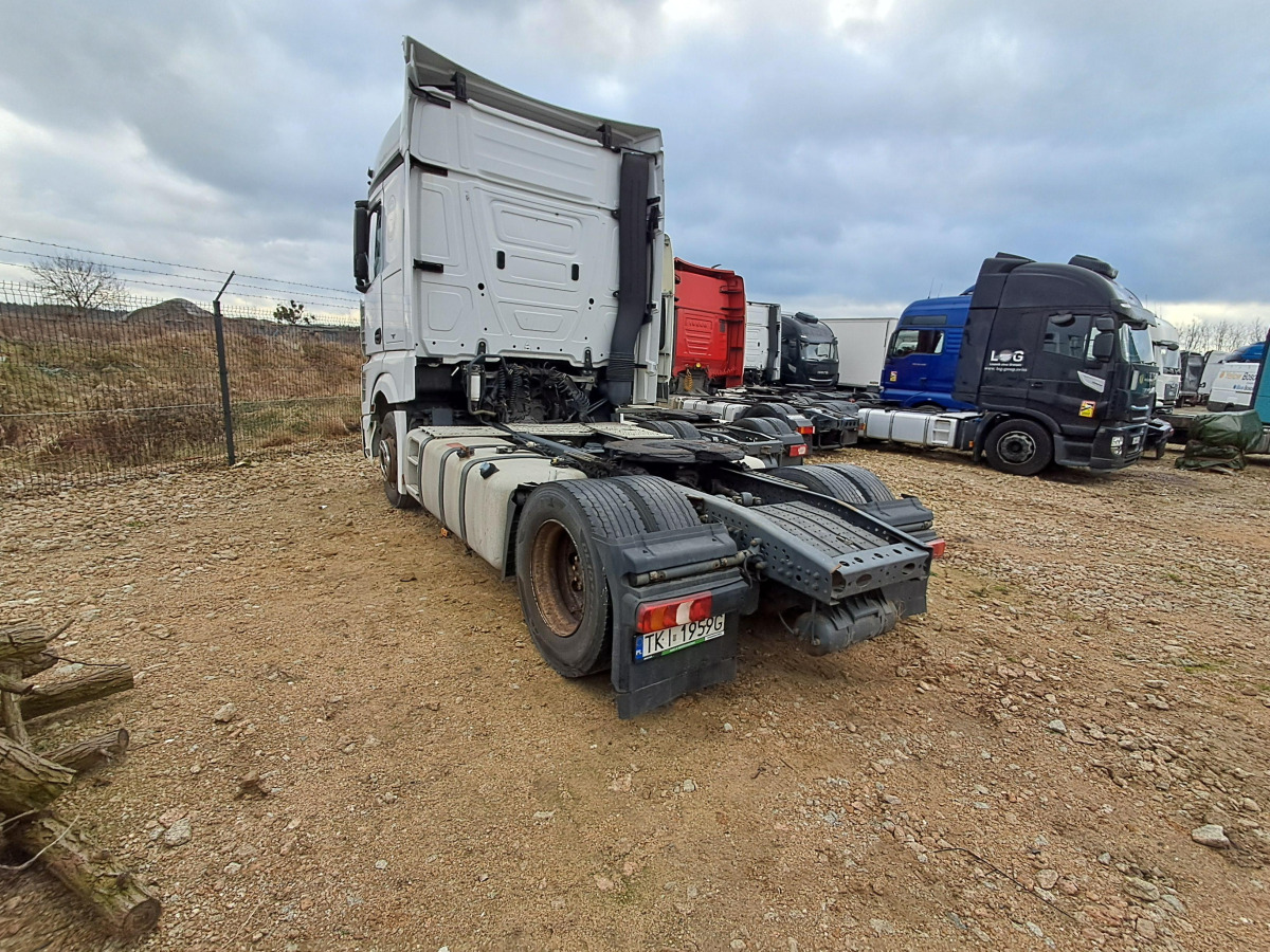 MERCEDES BENZ ACTROS CIĄGNIK SIODŁOWY - Cabeza tractora: foto 4 MERCEDES BENZ ACTROS CIĄGNIK SIODŁOWY - Cabeza tractora: foto 4