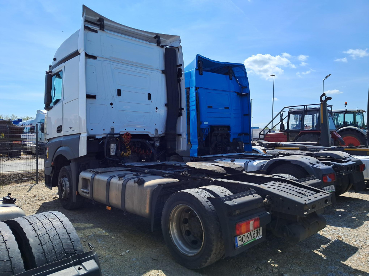 MERCEDES BENZ ACTROS CIĄGNIK SIODŁOWY - Cabeza tractora: foto 5 MERCEDES BENZ ACTROS CIĄGNIK SIODŁOWY - Cabeza tractora: foto 5